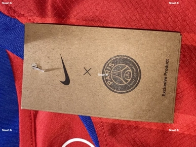 maillot third rouge nike - PSG -  2025/26 homme - taille M - 70e