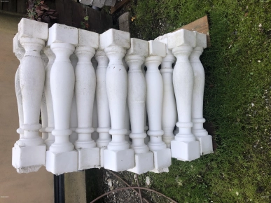 Vends lot balustres Vends lot balustres