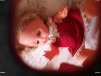 Vend petite poupée Vend petite poupée