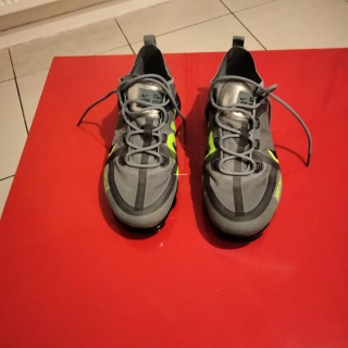 Paire de vapormax taille39 Paire de vapormax taille39