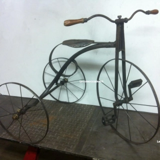 Tricycle 19 eme siecle Tricycle 19 eme siecle