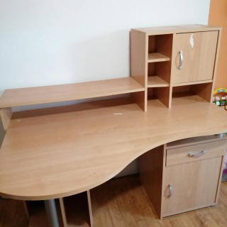 A vendre un bureau A vendre un bureau