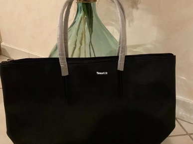 Sac cabas noir Lacoste modèle L12.12 Concept Uni