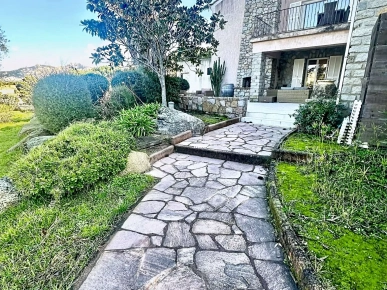 Magnifique Villa avec terrain de 200m² proche Calvi Centre pour 8
