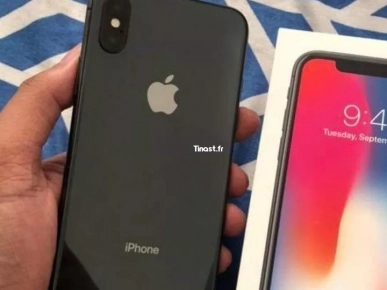 iPhone X (Paris) iPhone X (Paris)