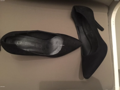 Chaussures talons noires neuves jamais porté Chaussures talons noires neuves jamais porté