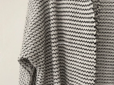 gilet long en blanc et noir gilet long en blanc et noir