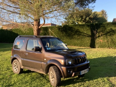 A vendre Suzuki Jimny A vendre Suzuki Jimny