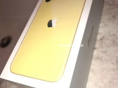 Iphone 11 jaune ACCESSOIRES + GARANTIE