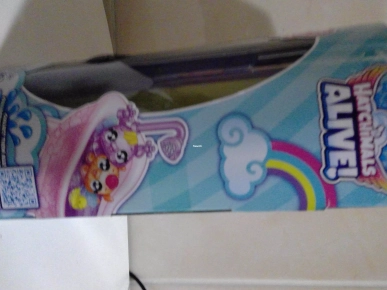 Hatchimals alive douche color