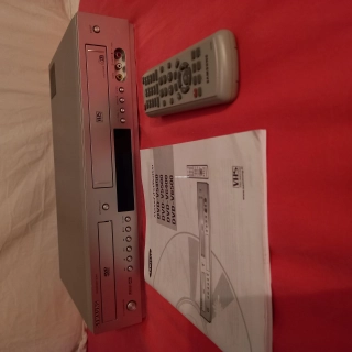 Lecteur DVD et VHS Lecteur DVD et VHS