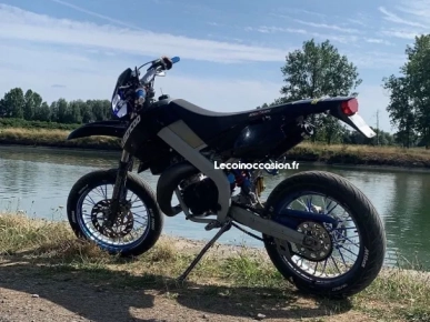 vend 50 Cc pour vend 50 Cc pour