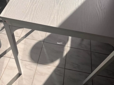 Petite table 70x70x74 cm