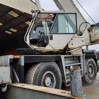 Vend grue Att 400 Vend grue Att 400