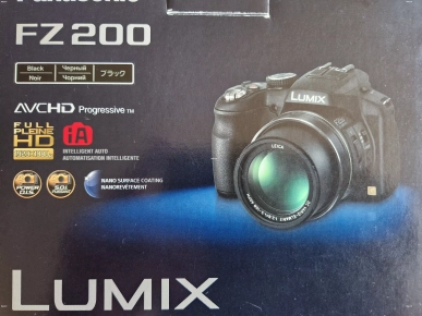 LUMIX Panasonic FZ200