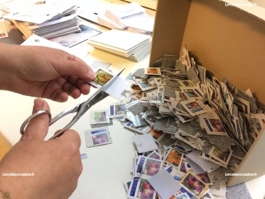 Travail d'appoint d'Emballage des flyers,mise sous pli a domicile Travail d'appoint d'Emballage des flyers,mise sous pli a domicile