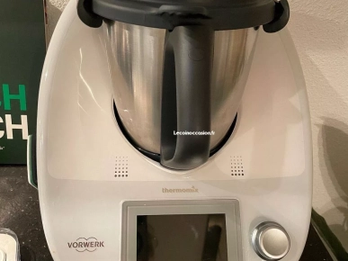 Thermomix TM5 avec de nombreux accessoires Thermomix TM5 avec de nombreux accessoires