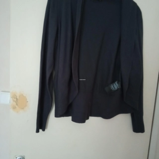 Vends vêtements à pas prix Vends vêtements à pas prix