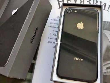 _iPhone 8 (Bordeaux) _iPhone 8 (Bordeaux)