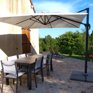 Parasol déporté orientable Parasol déporté orientable