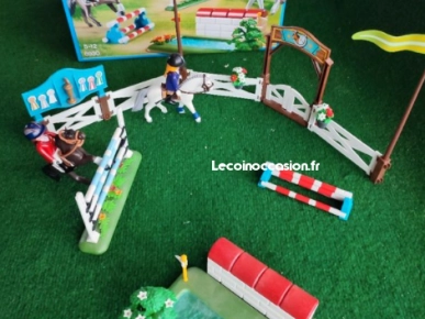 Playmobil 6930 saut d'obstacles chevaux et cavaliers
