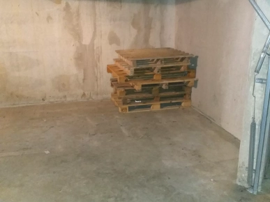 Grand garage a vendre ou louer Bron