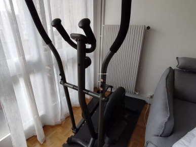 A vendre vélo elliptique A vendre vélo elliptique