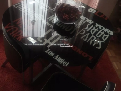 Table + Chaises Table + Chaises