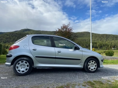 Nous vendons notre voiture Nous vendons notre voiture