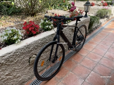 VENDS VÉLO ÉLECTRIQUE  BMW VENDS VÉLO ÉLECTRIQUE  BMW