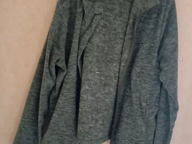 2 Gilets polaires fins gris clair