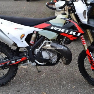 Tres belle RIEJU RR 300 2021 FAIBLE KMS Tres belle RIEJU RR 300 2021 FAIBLE KMS