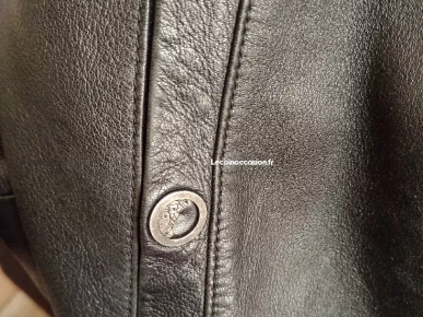 veste cuir Versace Pour homme prix neuf 2600 euro