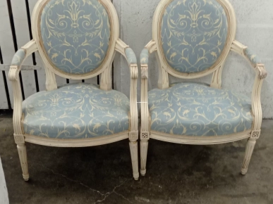 Fauteuils de style Louis 16 Fauteuils de style Louis 16