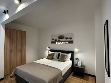 Studio meublé de 24m²au deuxième étage d'un immeuble Studio meublé de 24m²au deuxième étage d'un immeuble