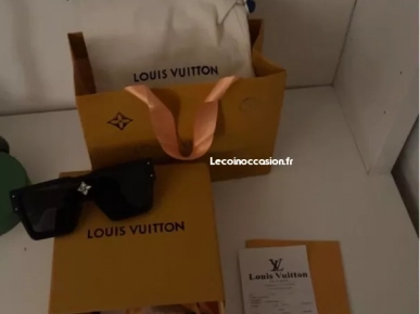 Luis Vuitton lunettes noir