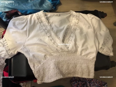 je vend ce haut sympa je vend ce haut sympa
