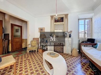 Maison de village avec de beaux volumes