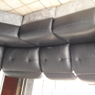 Canapé en cuir noir Canapé en cuir noir