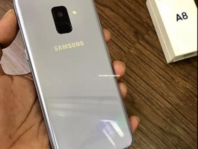 Samsung A8 avec facture Samsung A8 avec facture