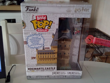 Hogwarts Castle display Funko