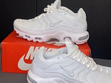 Nike tn blanc Nike tn blanc