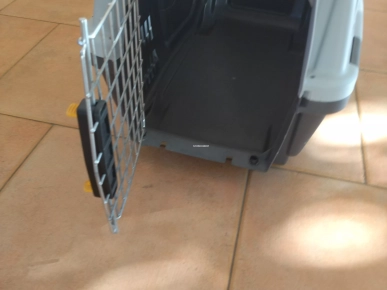 Cage transport chat Cage transport chat