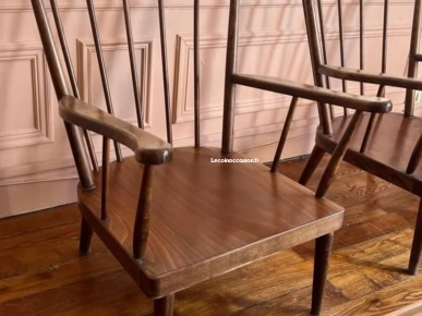Fauteuil en bois massif vintage Fauteuil en bois massif vintage