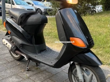 Piaggio Moto Scooter Zip SSL 50 Piaggio Moto Scooter Zip SSL 50
