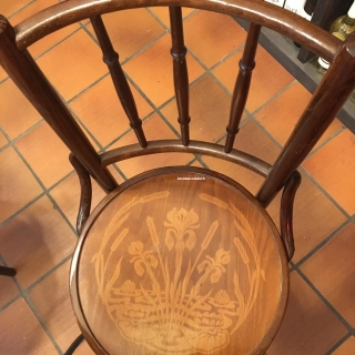 Chaises anciennes de bistrots Chaises anciennes de bistrots