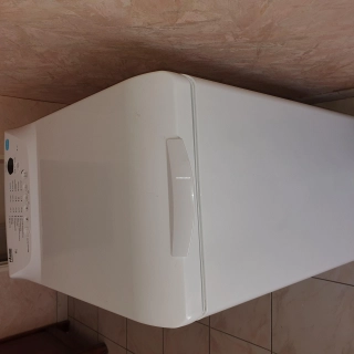 Machine à laver Faure jamais servie 6 kg Machine à laver Faure jamais servie 6 kg