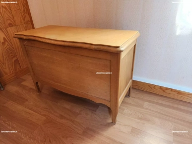 Coffre à jouer en bois contre plaqué Coffre à jouer en bois contre plaqué