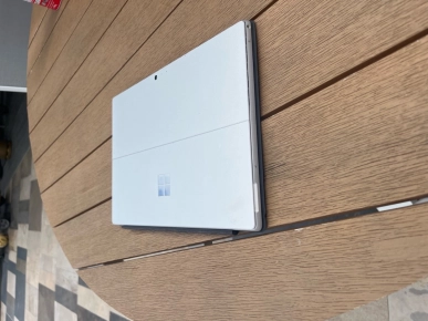 Surface Pro 5 Surface Pro 5