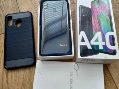 Samsung A40 Samsung A40